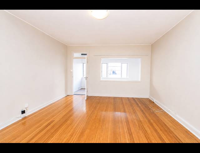 1.5 BEDROOM APARTMENT FOR SALE IN MUSGRAVE